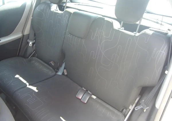 Toyota Yaris cena 20500 przebieg: 128000, rok produkcji 2010 z Krajenka małe 211